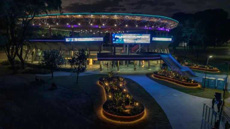 multimedia.grande.8a492bcee6bdd18f.Z3JhbmRlLndlYnA=