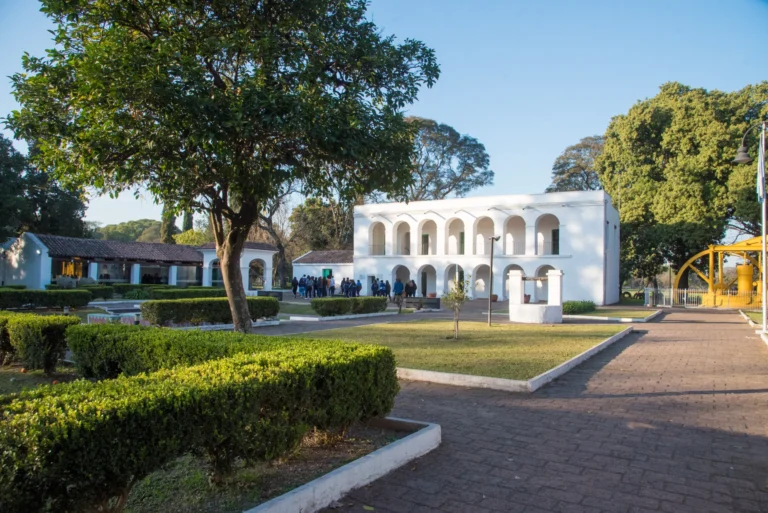 multimedia.grande.9c2d7ae4cfbe1f22.Z3JhbmRlLndlYnA=